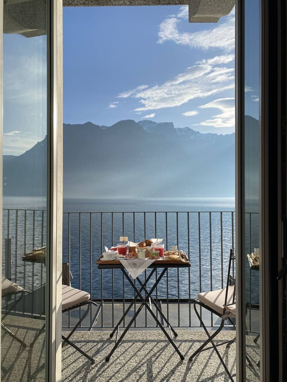 Lake Como Weekend Package with Hotel & Private Transfers